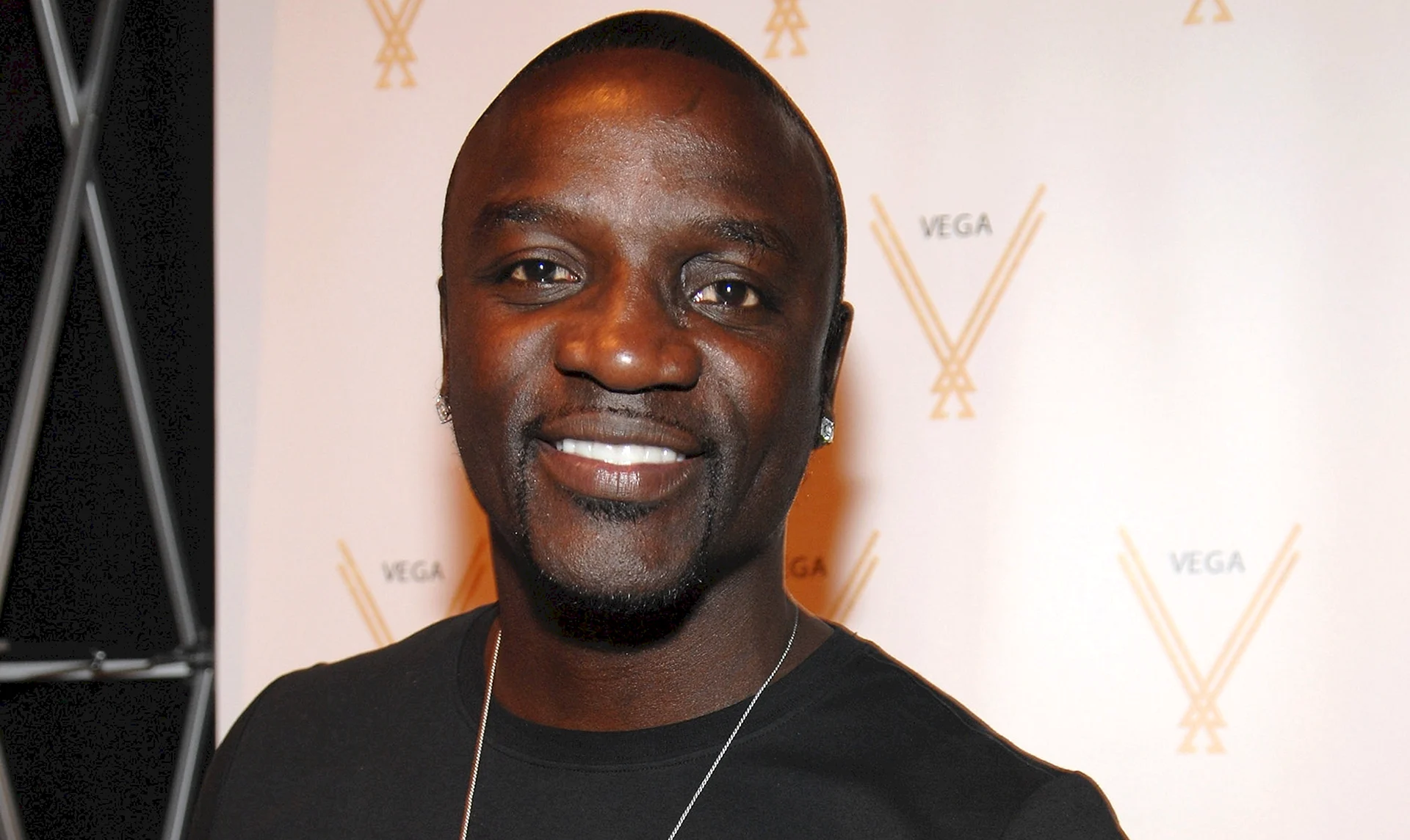 Cantor Akon