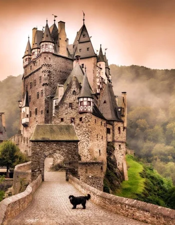 Castle Neuschwanstein Germaniya